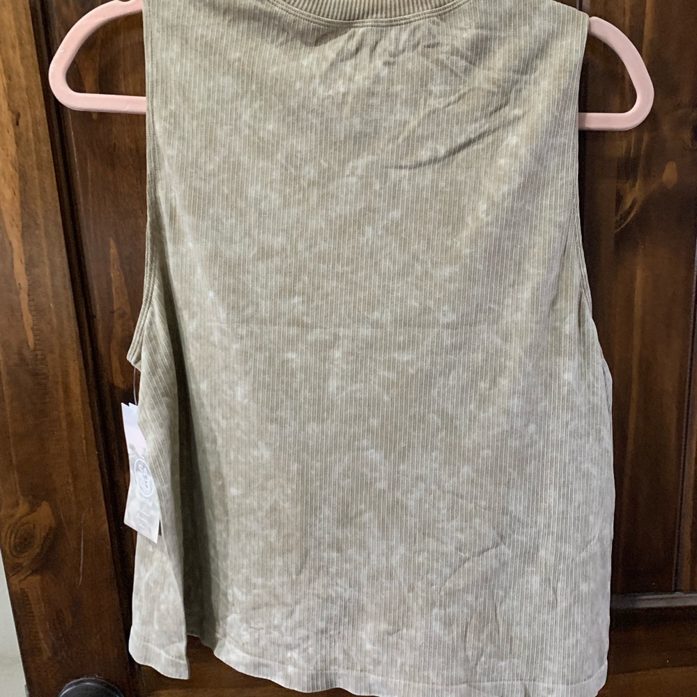 Ribbed Sleeveless Beige Top - Picture 2 of 8